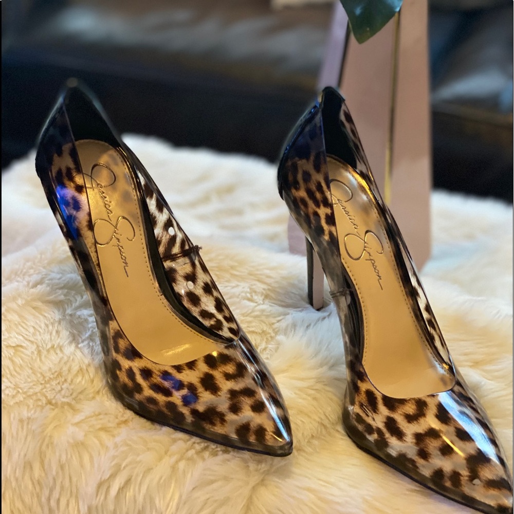 Leopard Print pumps